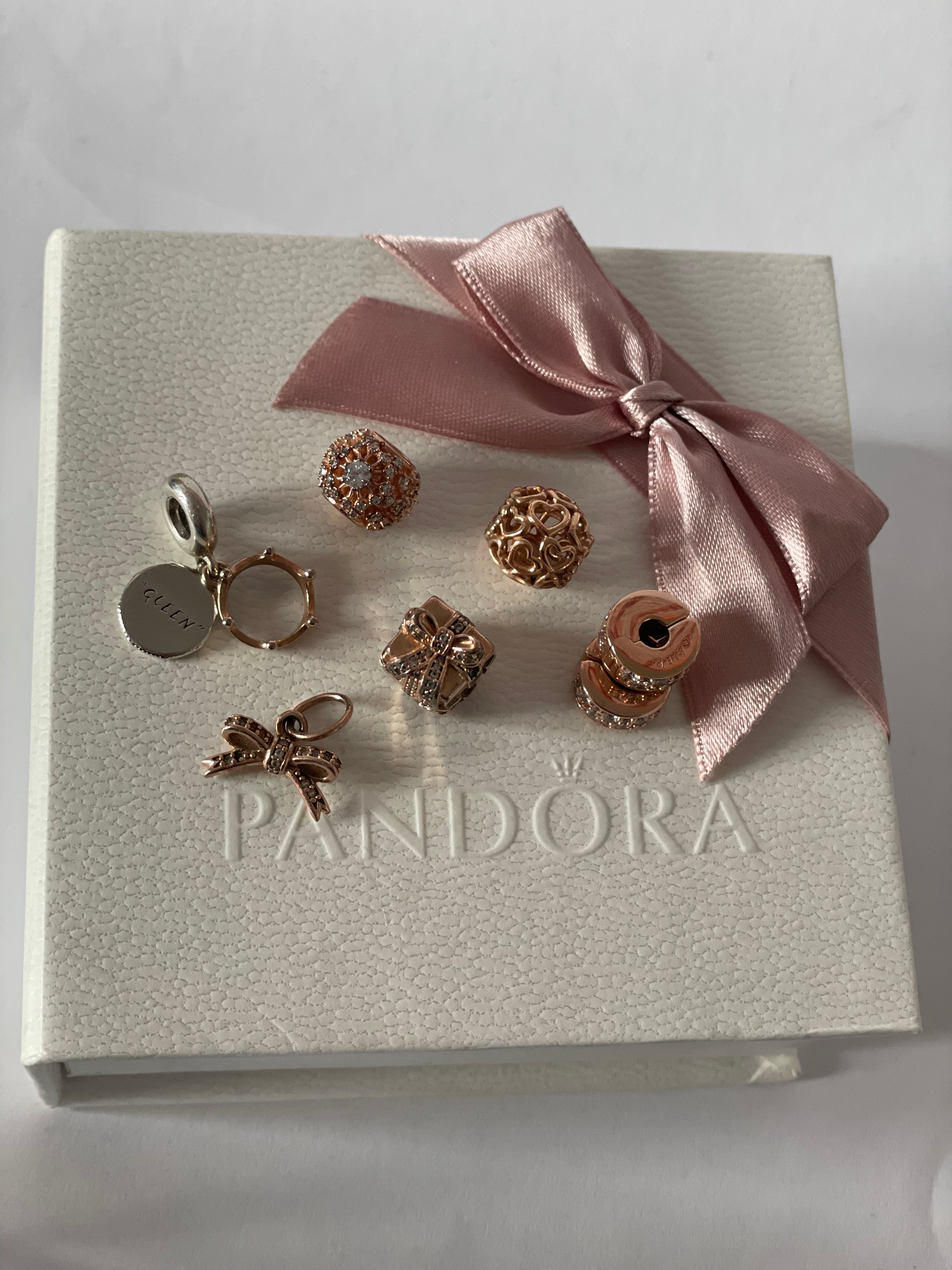 Pandora rose gold 2025 bow earrings