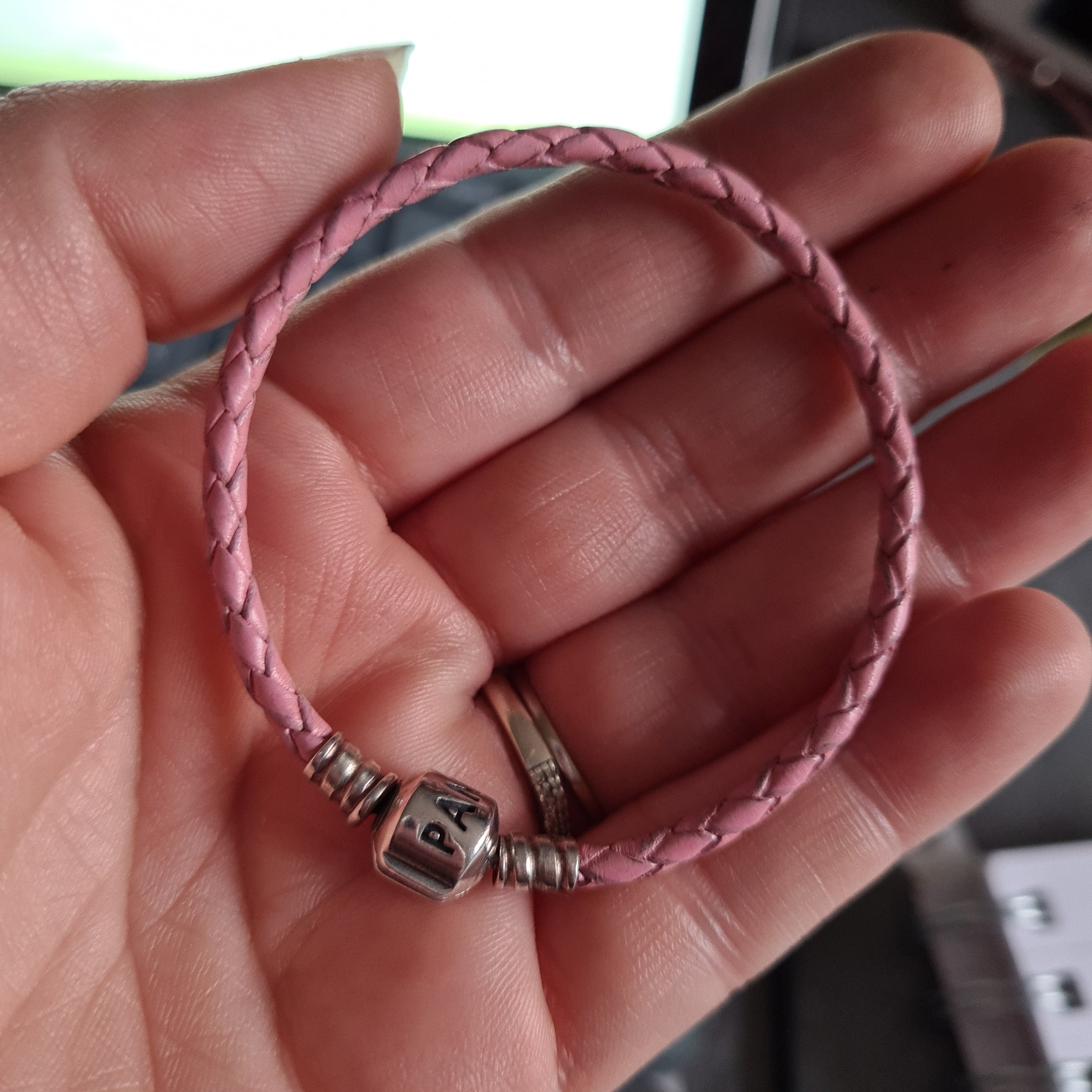 Pandora bracelet clearance pink leather