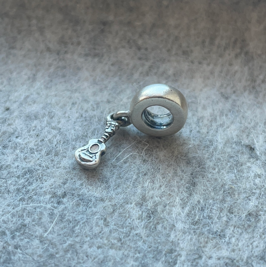 Pandora clearance guitar charm