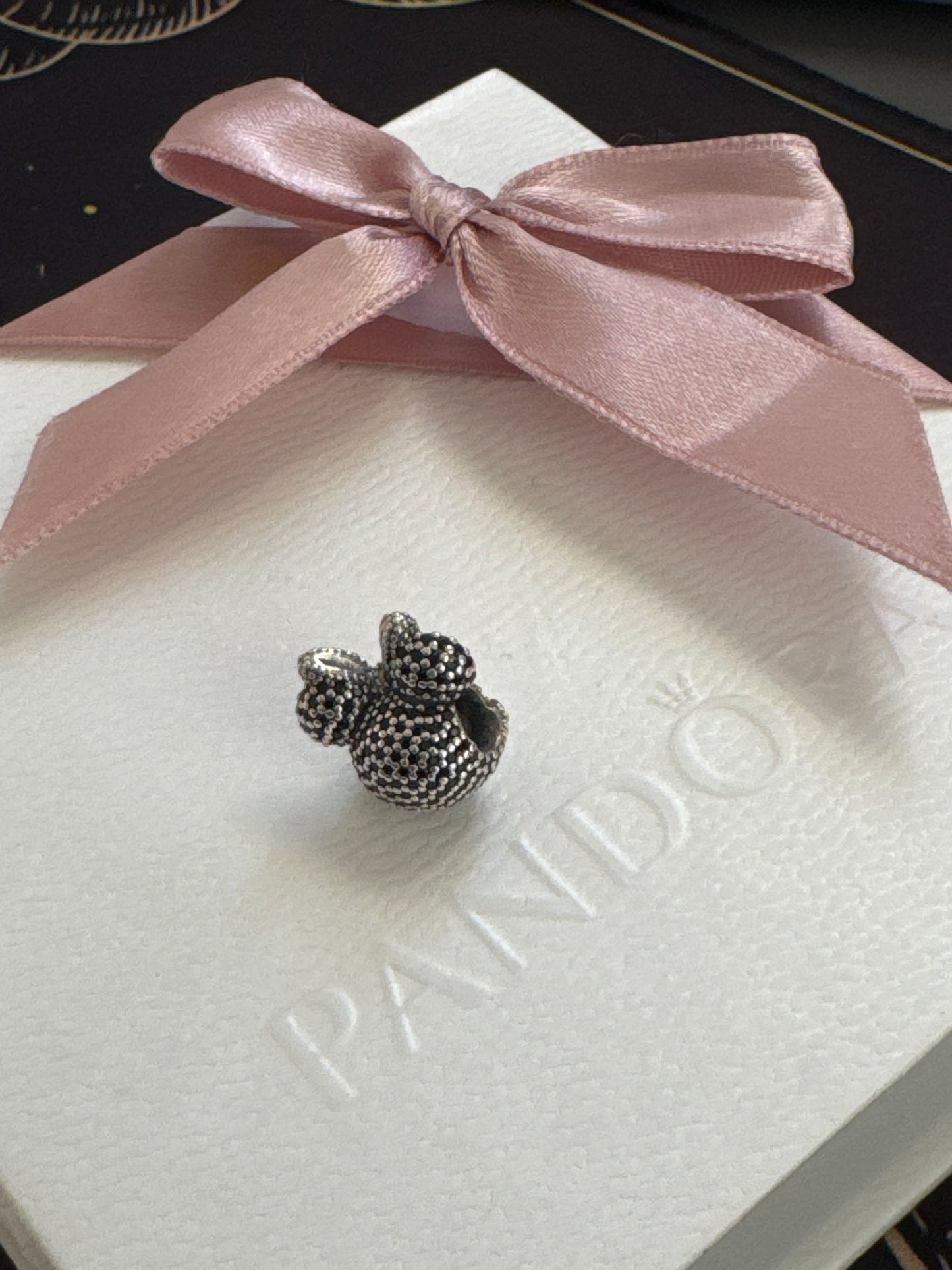 Genuine Pandora Disney Minnie Mouse Limited Edition 2015 Pave Charm Clip