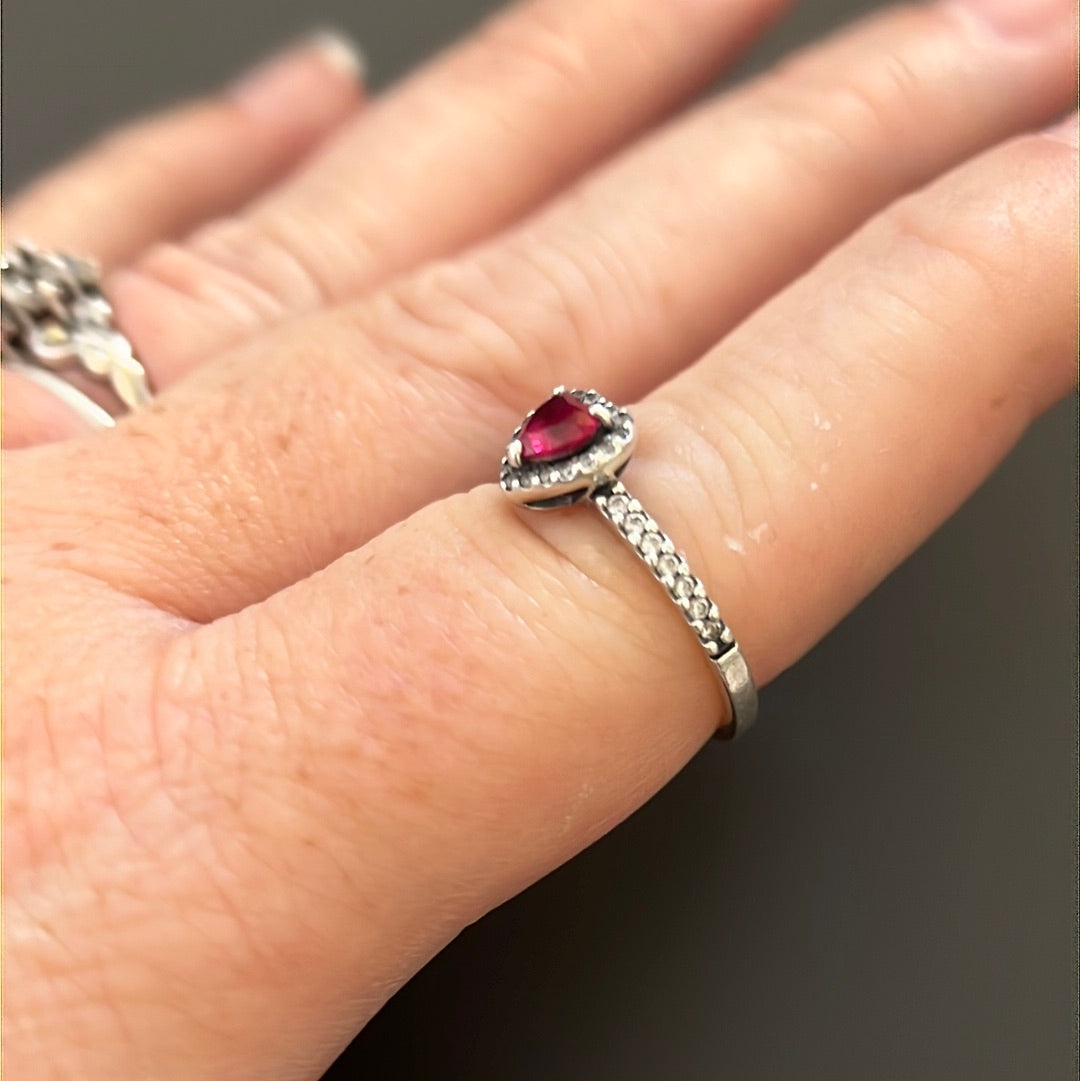 Pandora red deals heart ring