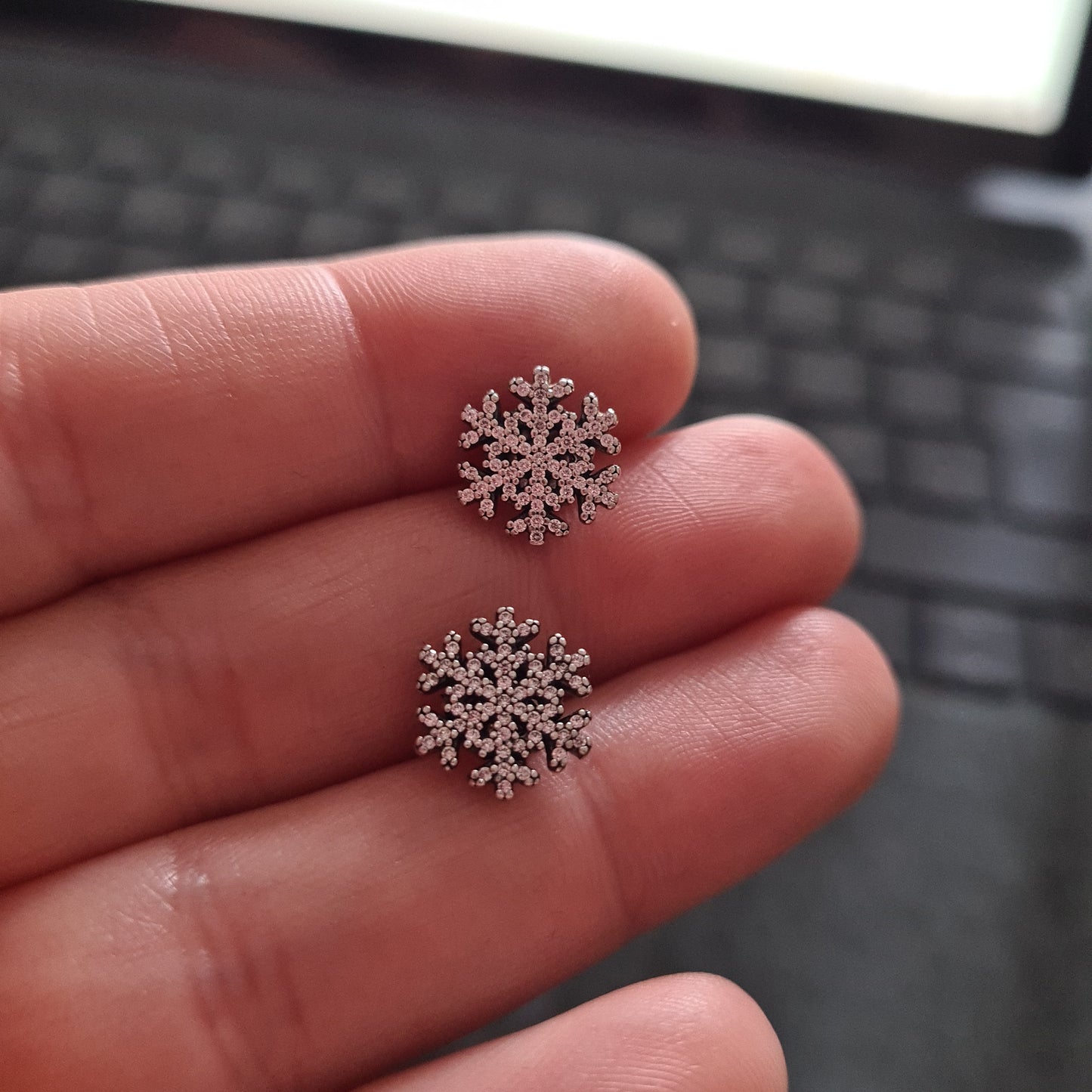Genuine Pandora Pave Snowflake Winter Earrings DEFECT?