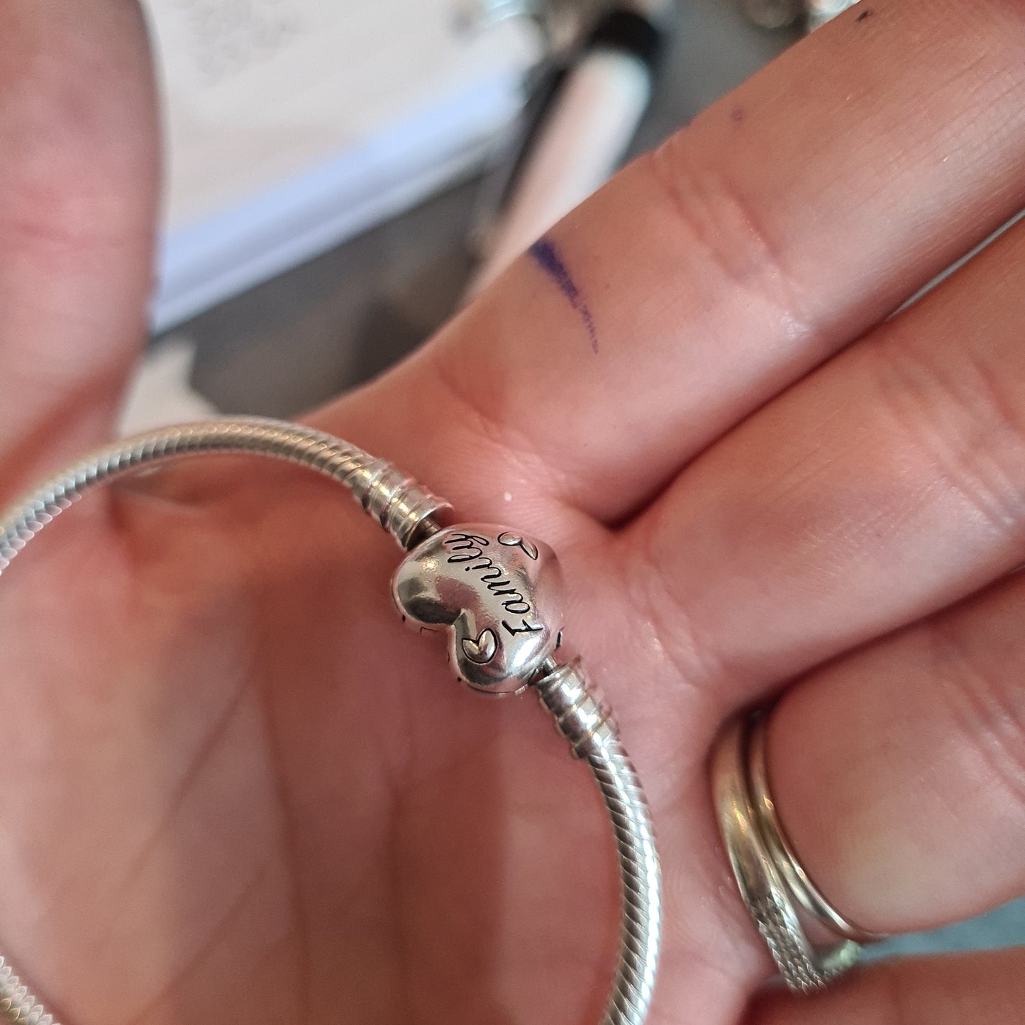 Genuine Pandora Pave Family Tree Heart Clasp Bracelet Snake Chain Pave Size..
