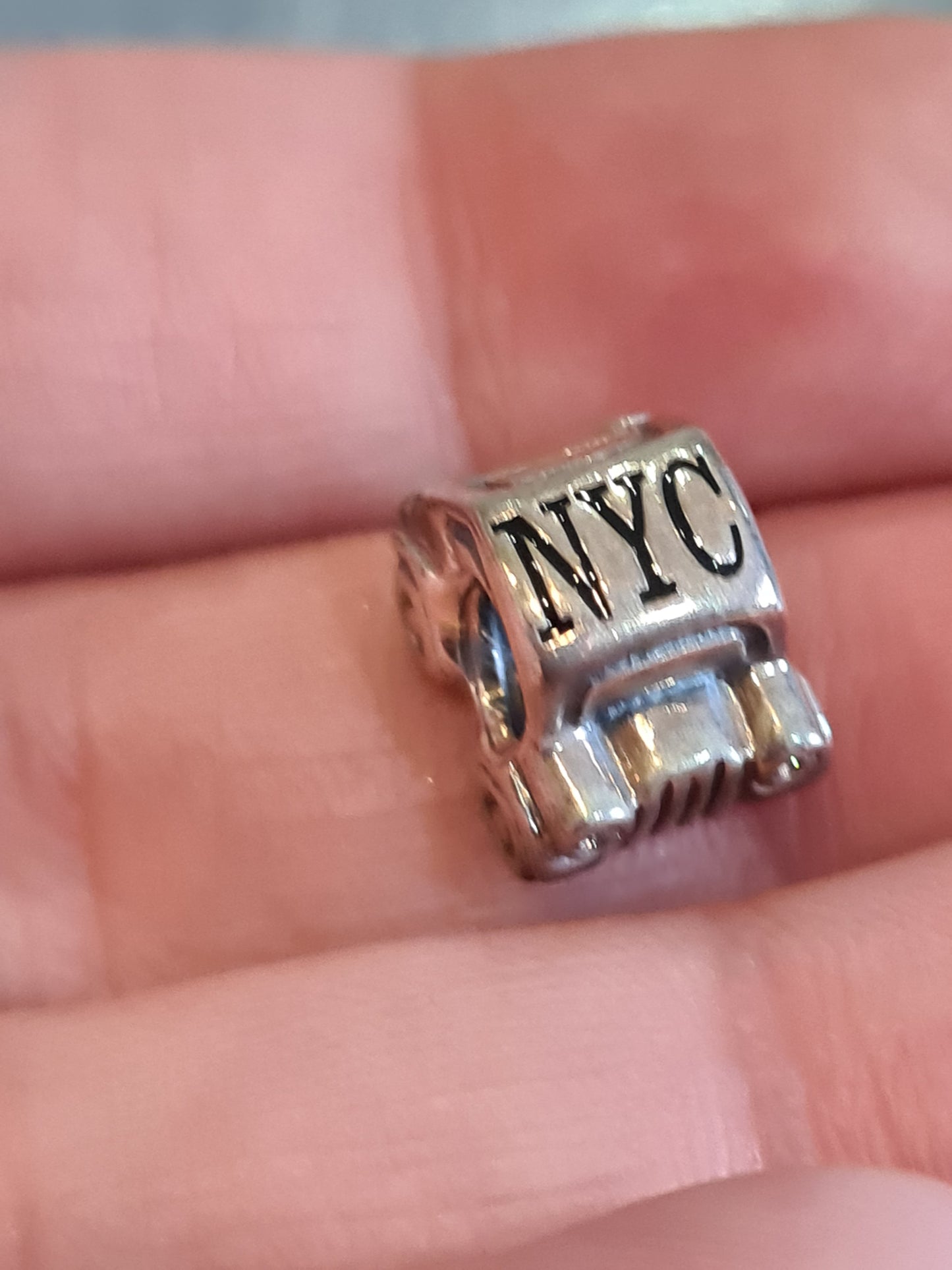 Pandora new york cheap taxi charm