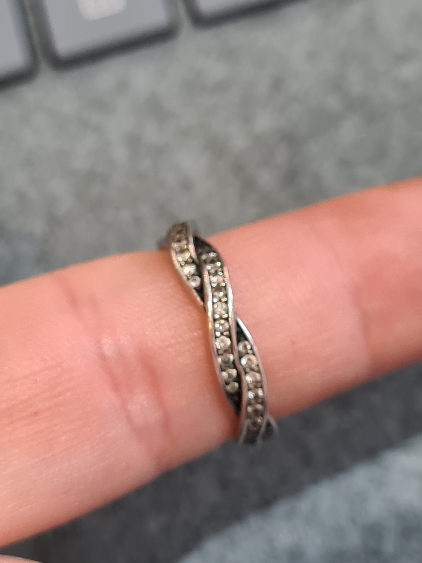 Genuine Pandora Twist Pave Clear Stone Ring Size 60