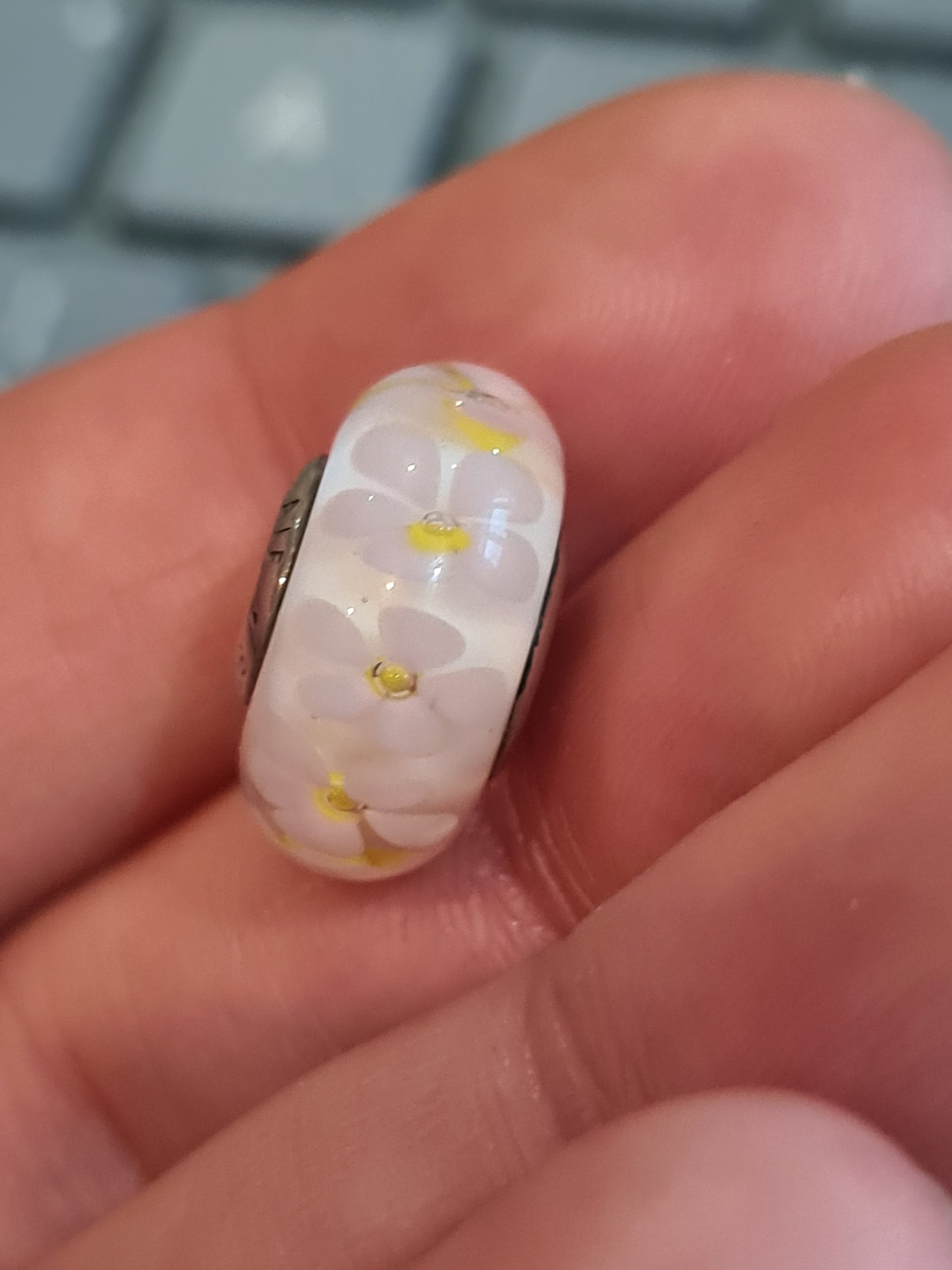Genuine Pandora White and Yellow Daisy Murano Glass Charm
