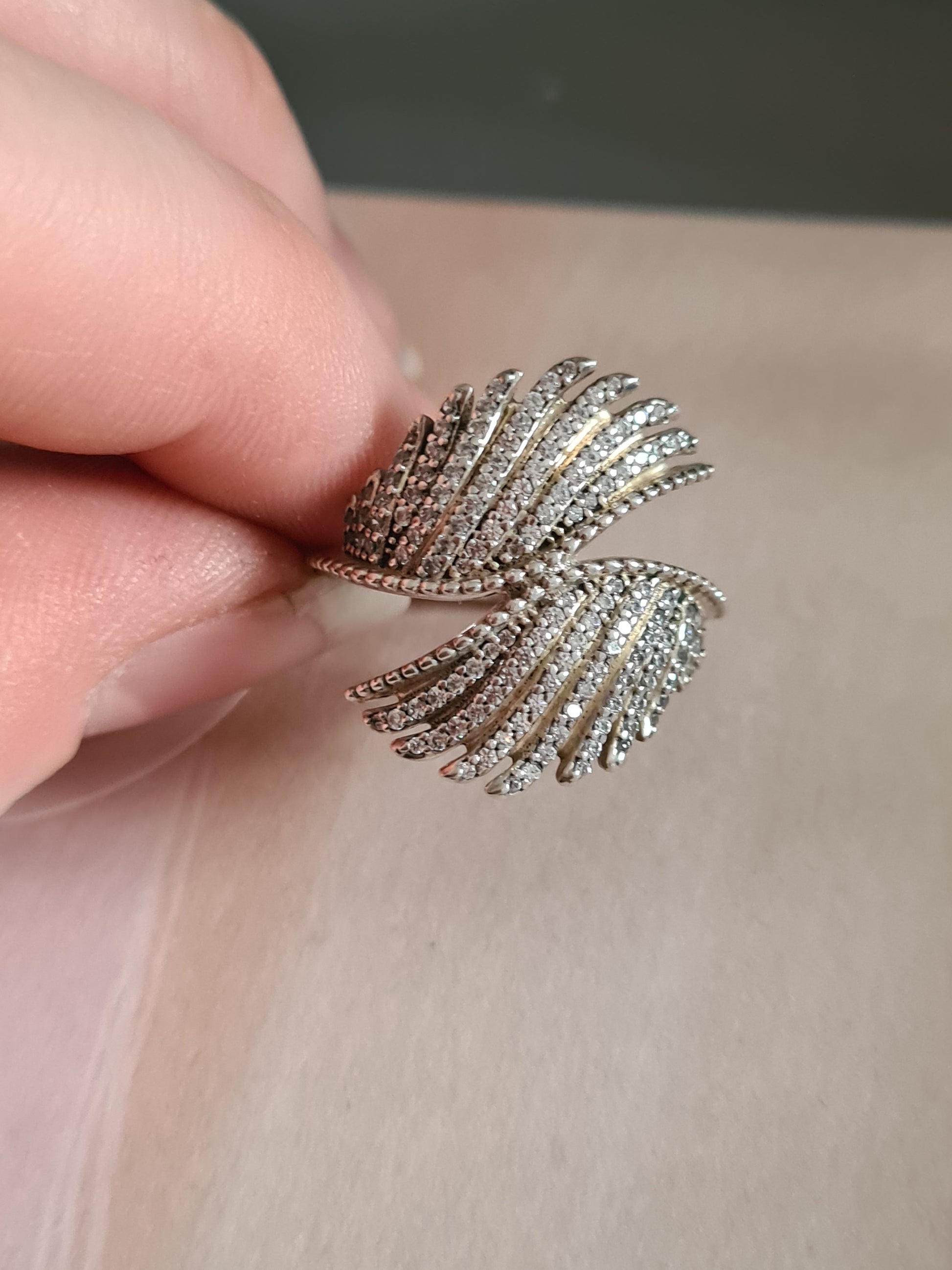 Pandora majestic store feathers ring