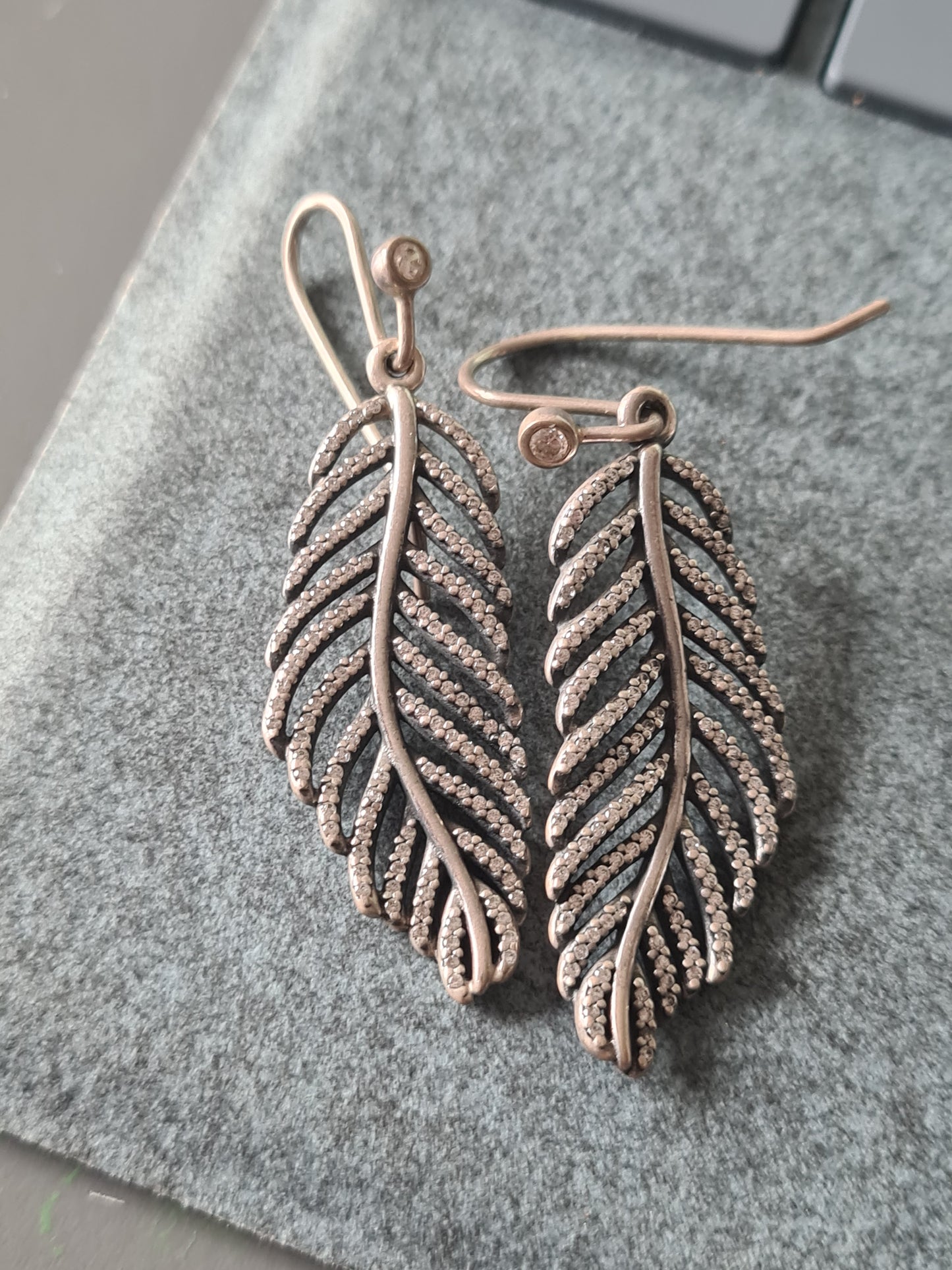 Genuine Pandora Pave Dazzling Dangling Feather leaf Earrings