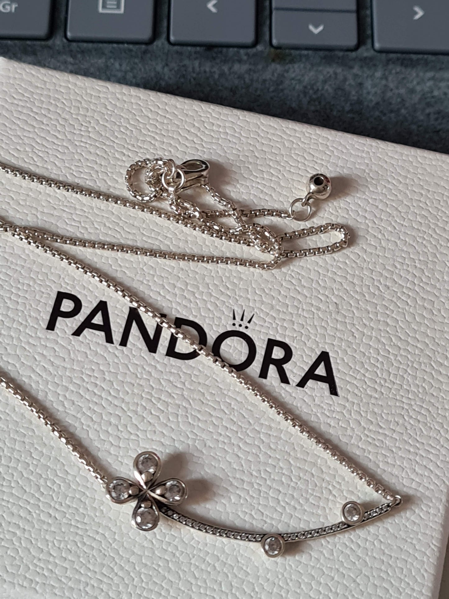 Genuine Pandora Pave Four Petal Flower Clover Pave Bar Necklace