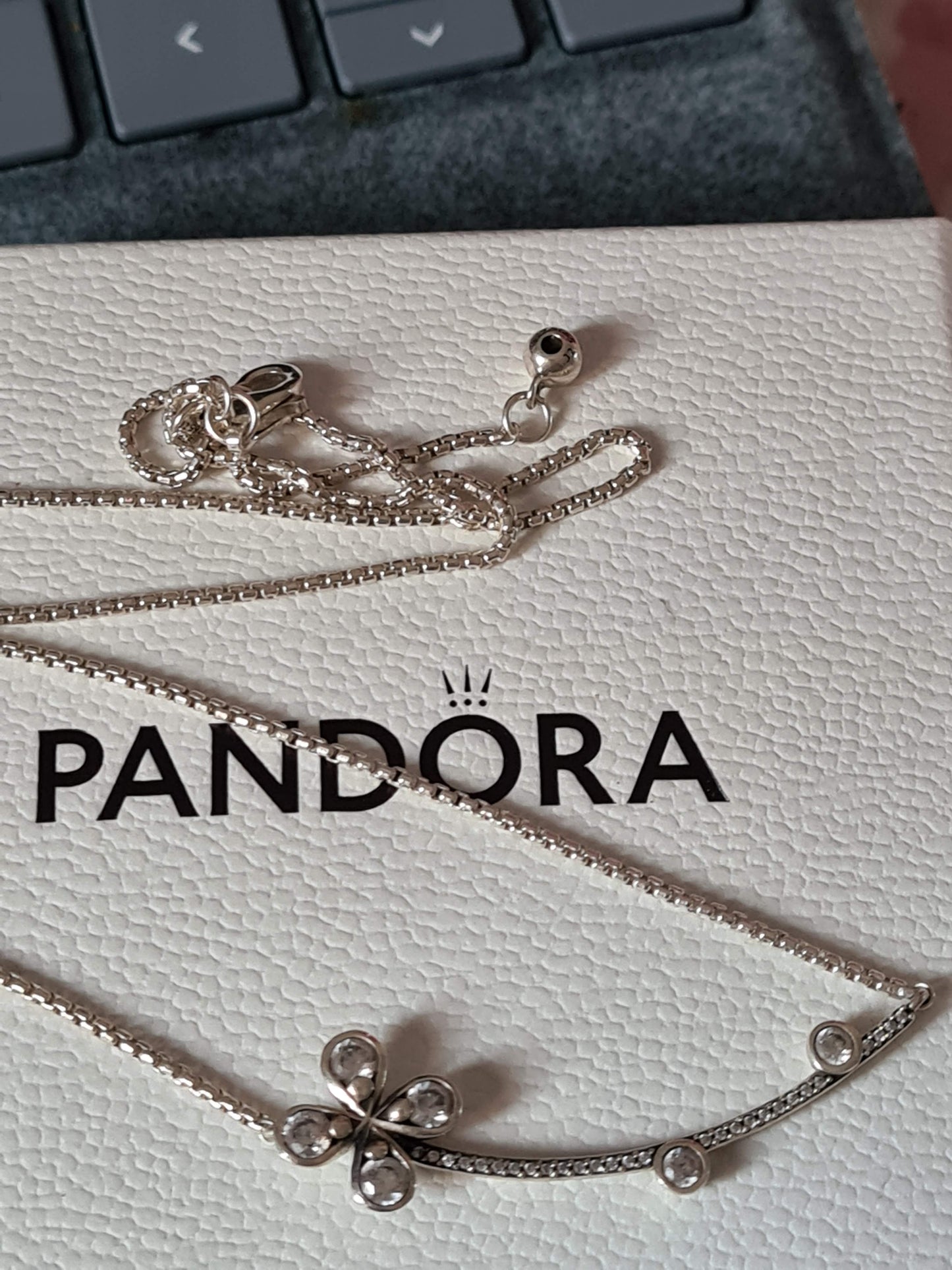 Genuine Pandora Pave Four Petal Flower Clover Pave Bar Necklace