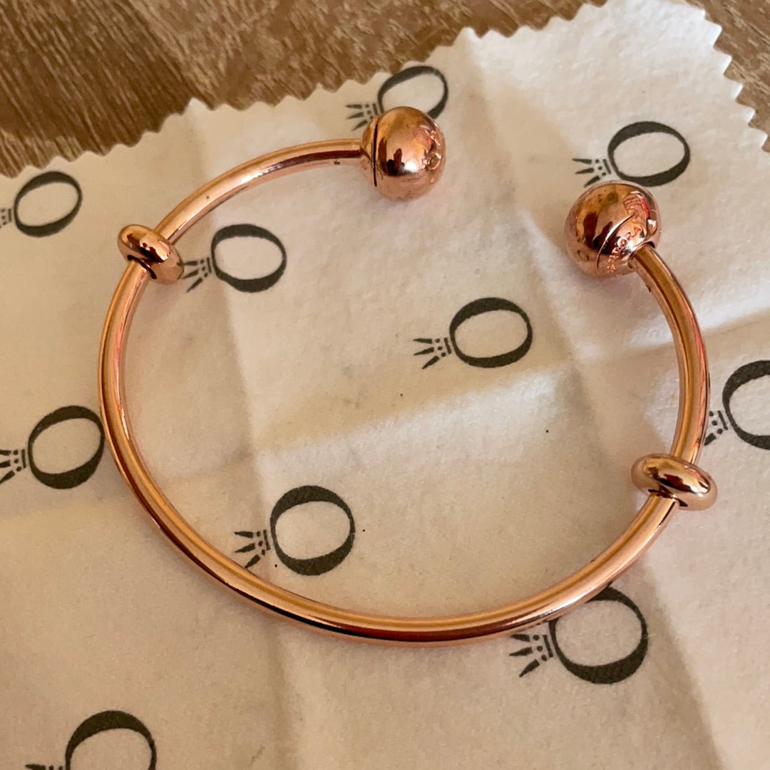 Unbranded Rose Gold Open Torque Bangle Size 2 Medium