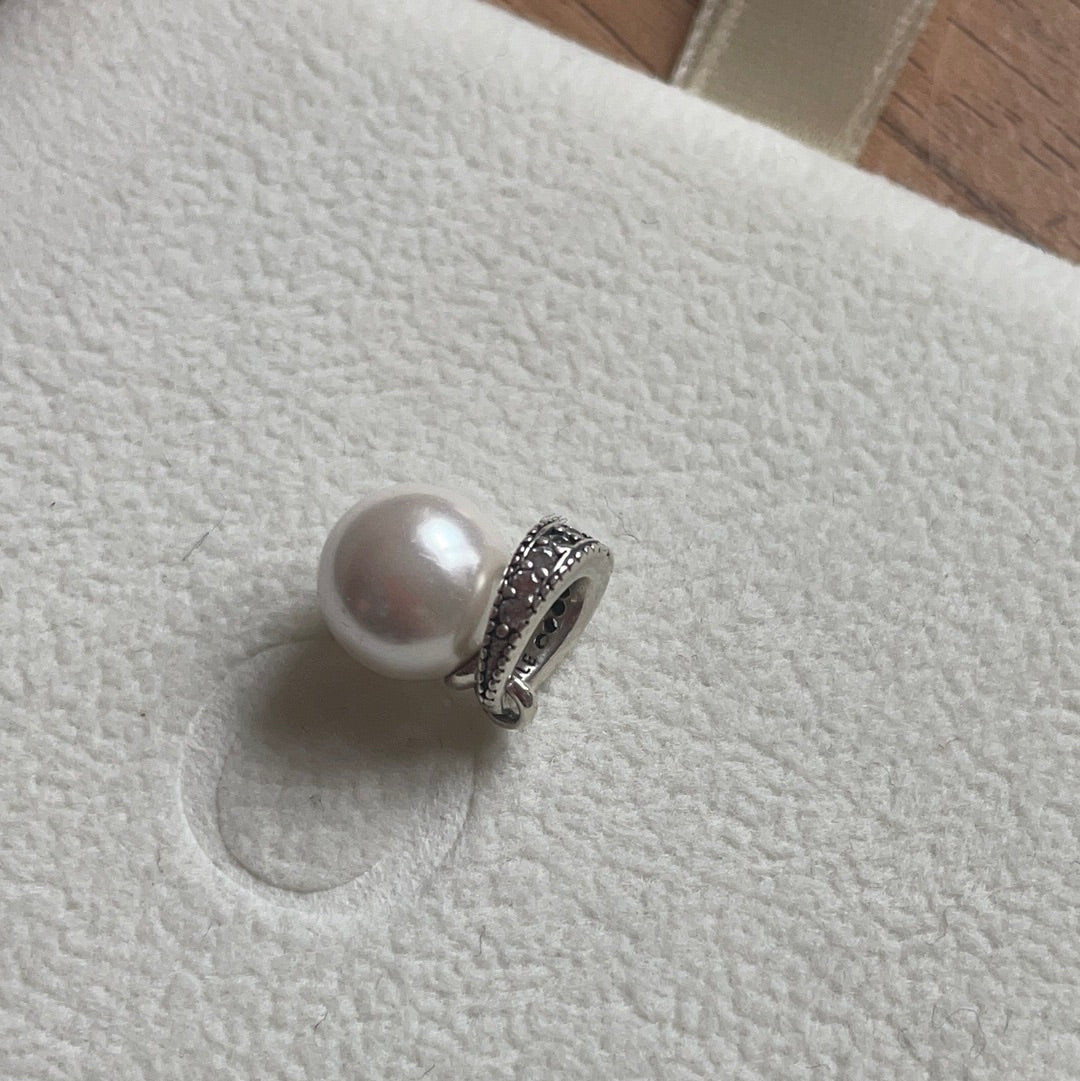 Genuine Pandora Pearl Pave Dangle Beautiful Pendant Charm