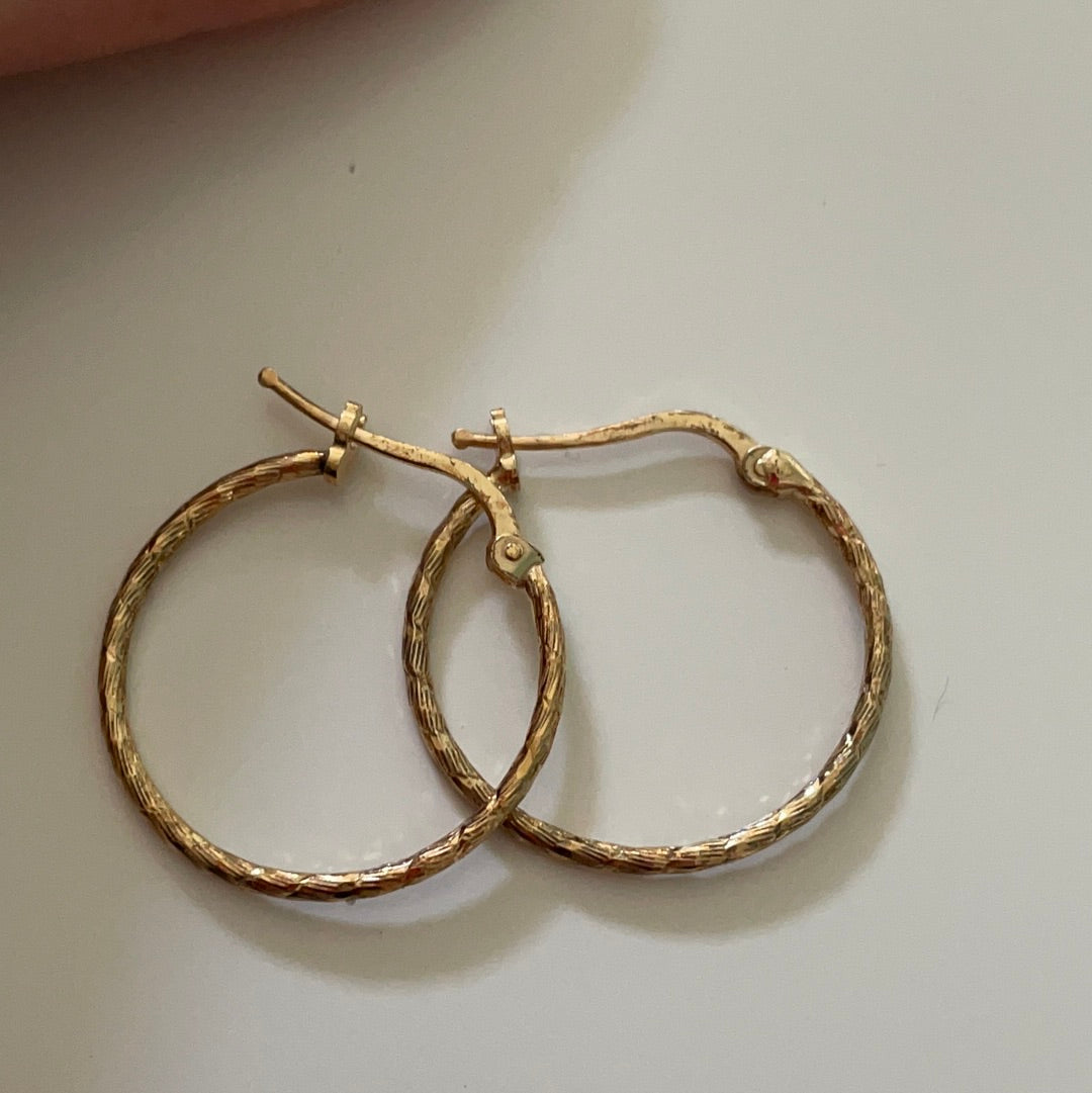 Brand New Gold Plated Sterling Silver Hoop Earrings Made in Italy BEAUTIFUL