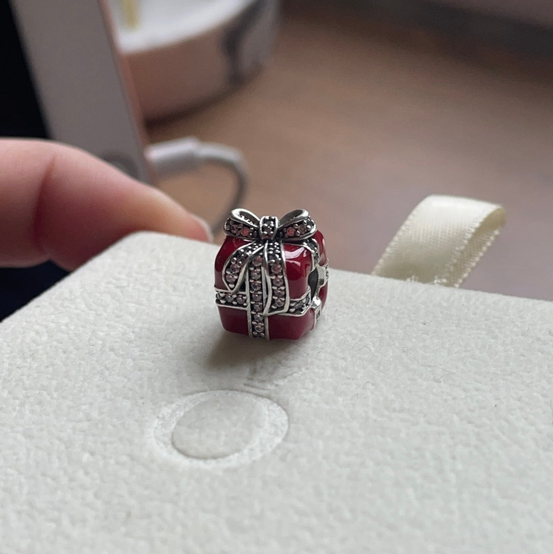 Genuine Pandora Red Enamel Sparkling Present Pave Charm STUNNING Christmas Birthday