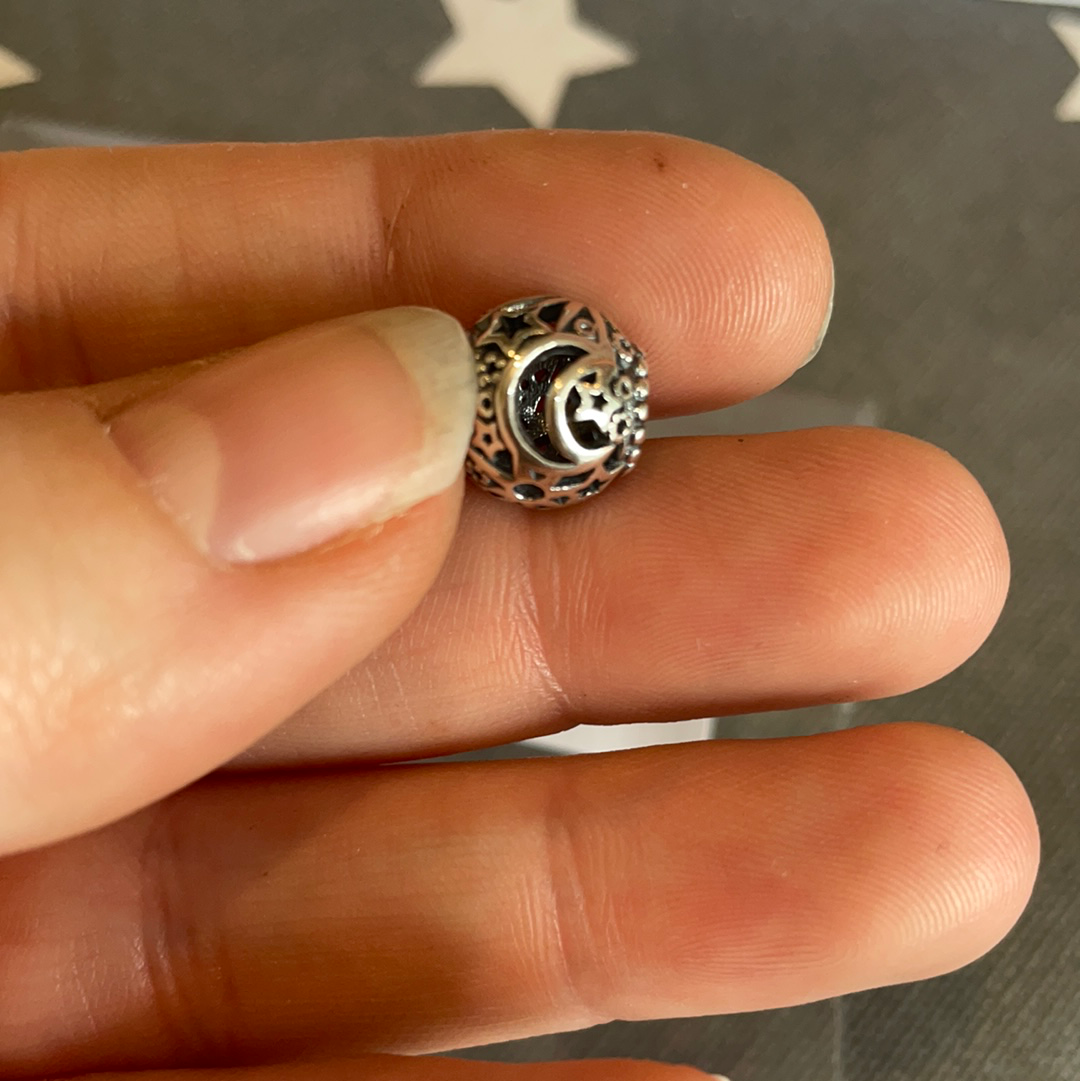 Pandora 2025 vintage sky