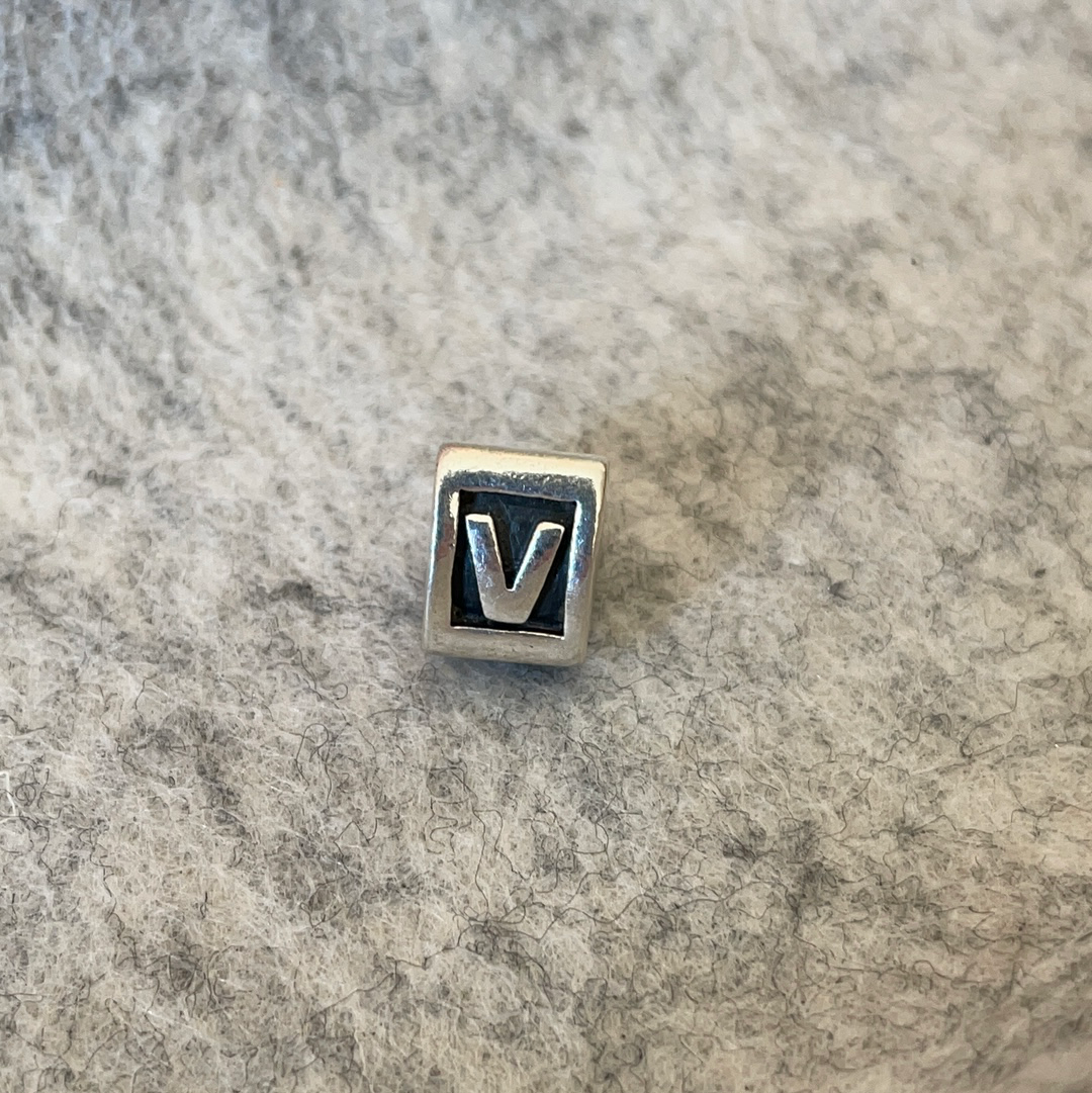 Genuine Pandora Letter V Initial charm