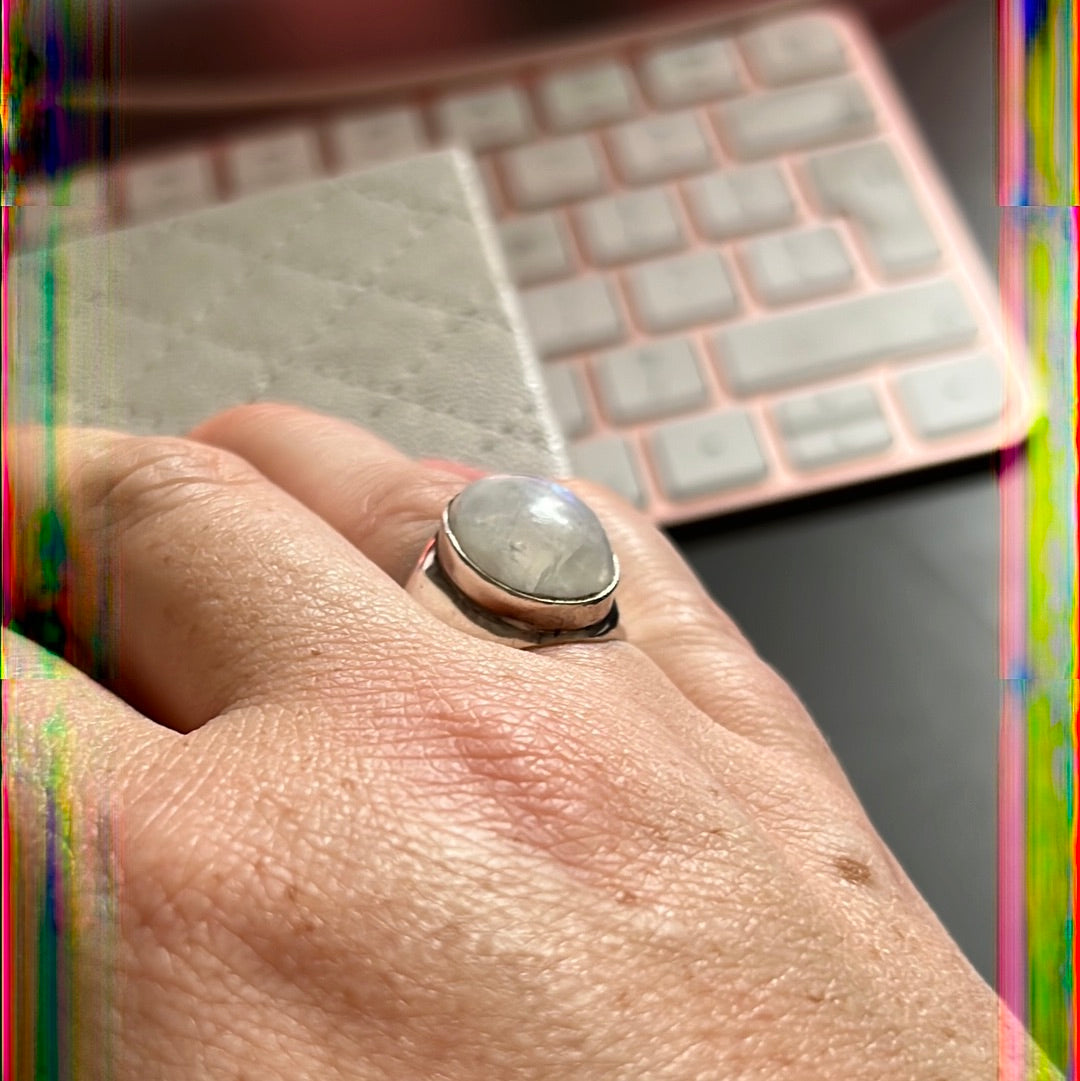 Unbranded Sterling Silver Cabochon Oval Opal Glass Ring Size 54 Statement
