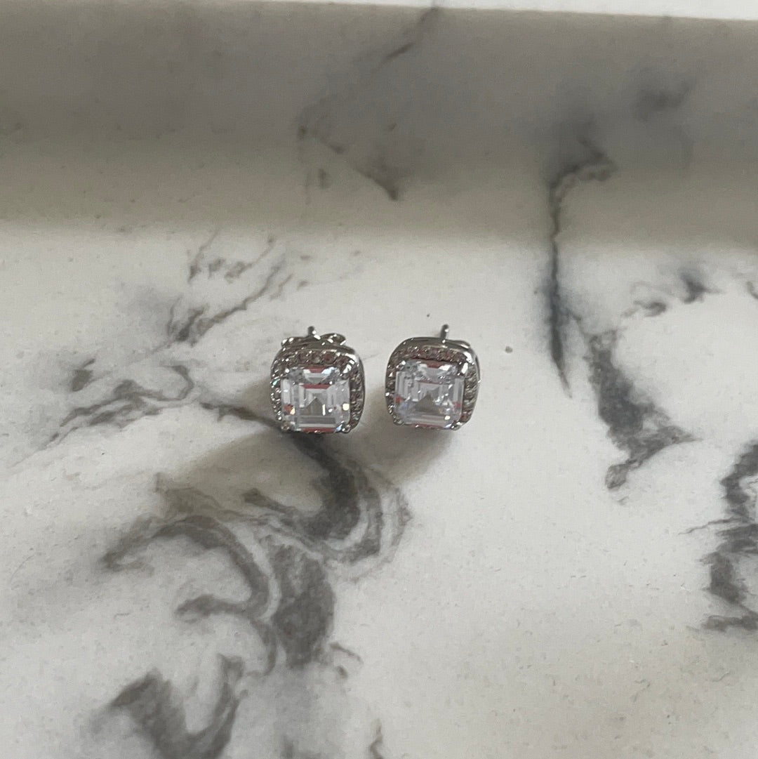 Brand New Sterling Silver CZ Clear Stone Pave Studs Beautiful