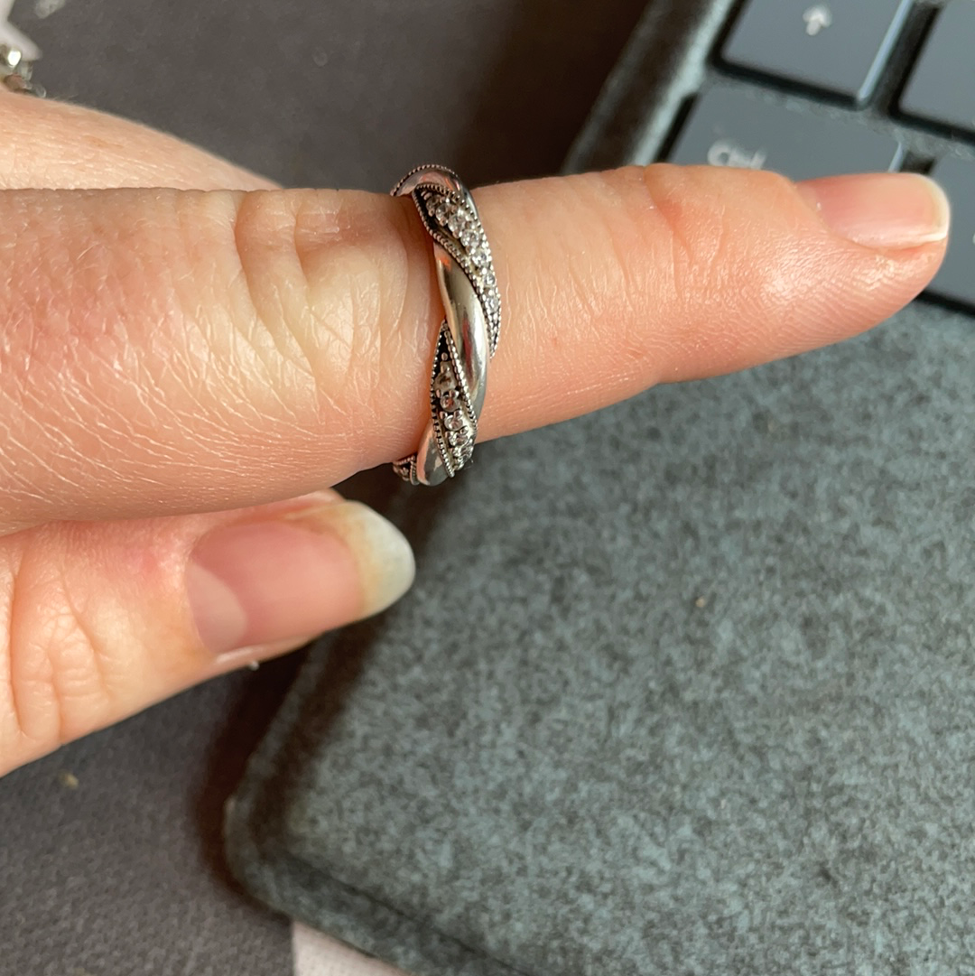 Genuine Pandora Twist Wave Pave Clear Stone Ring Size 50