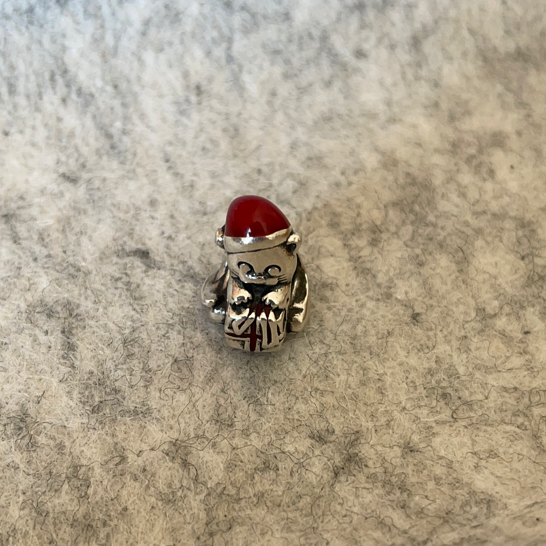 Genuine Pandora Christmas Cat with Santa Hat and Present Charm