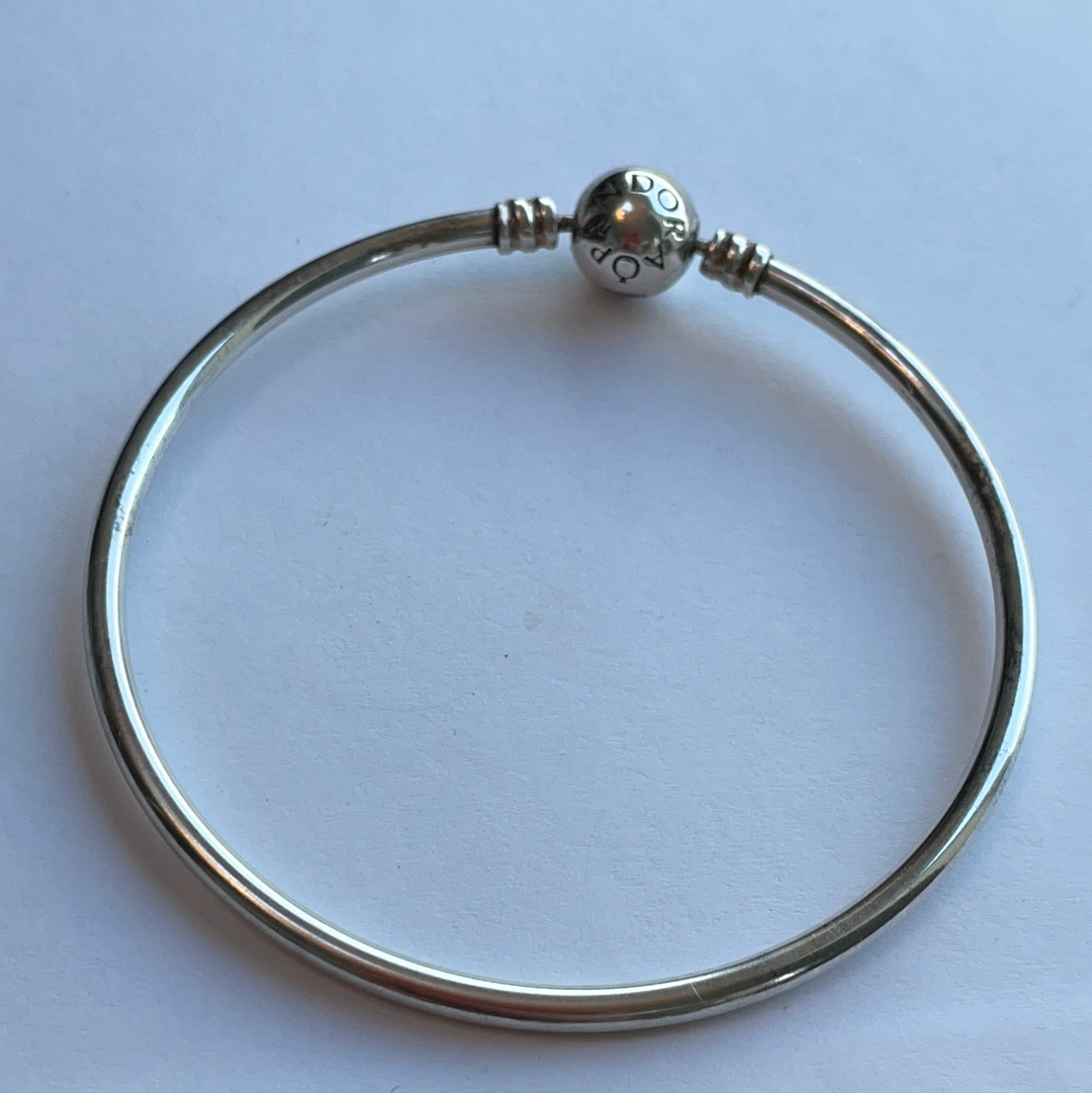 Genuine Pandora Moments Bangle Various Sizes