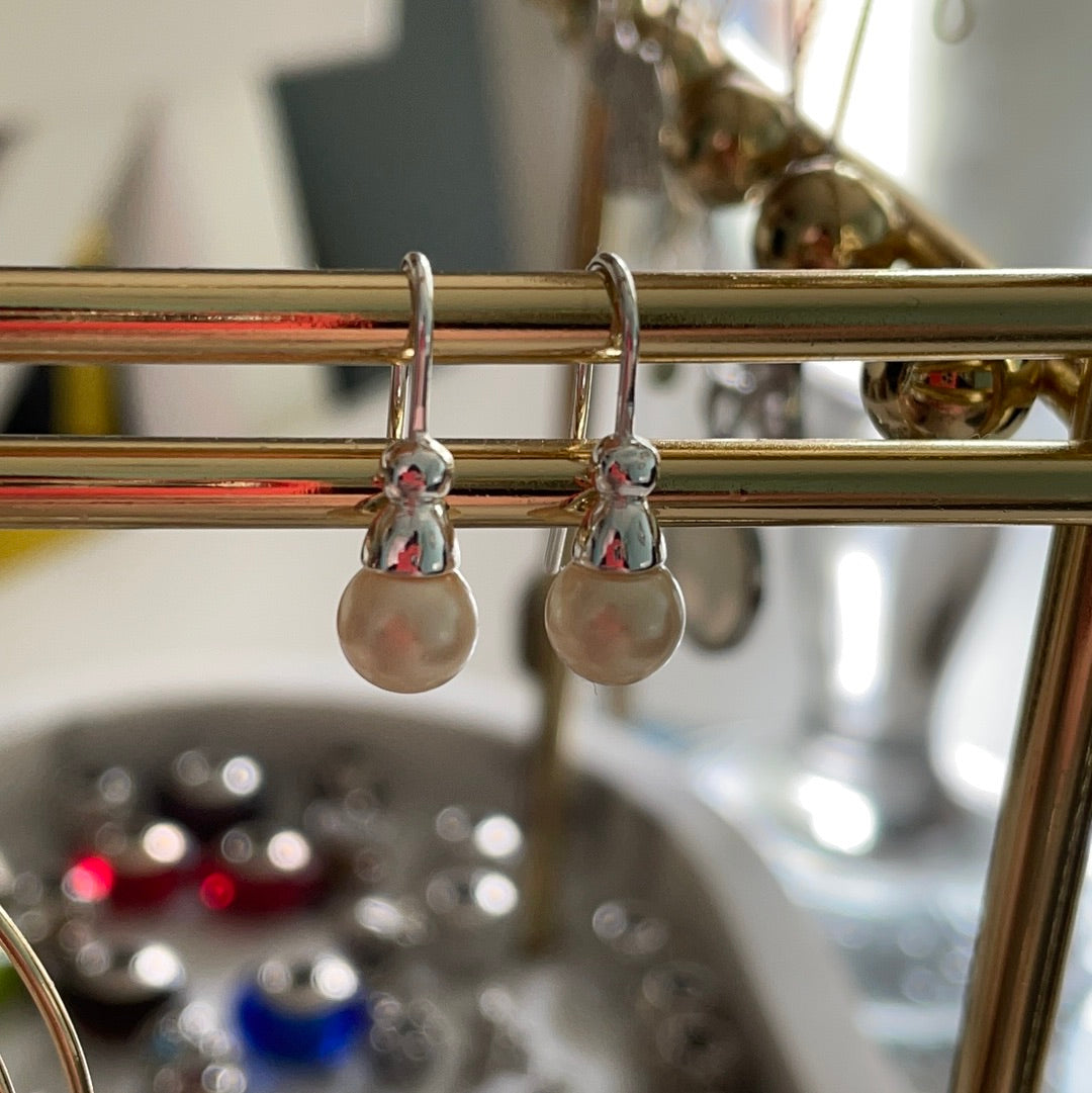 Brand New Little Pearl Dangles Silver Plated Earrings