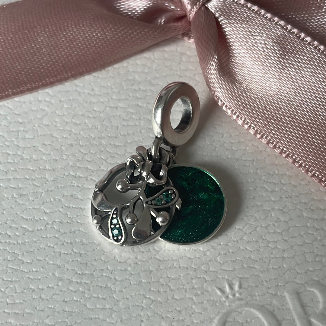 Genuine Pandora Enamel Dangle Mistletoe “meet me under the mistletoe” Christmas Charm