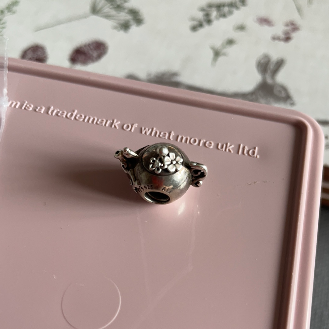 Pandora 2025 enchanted garden