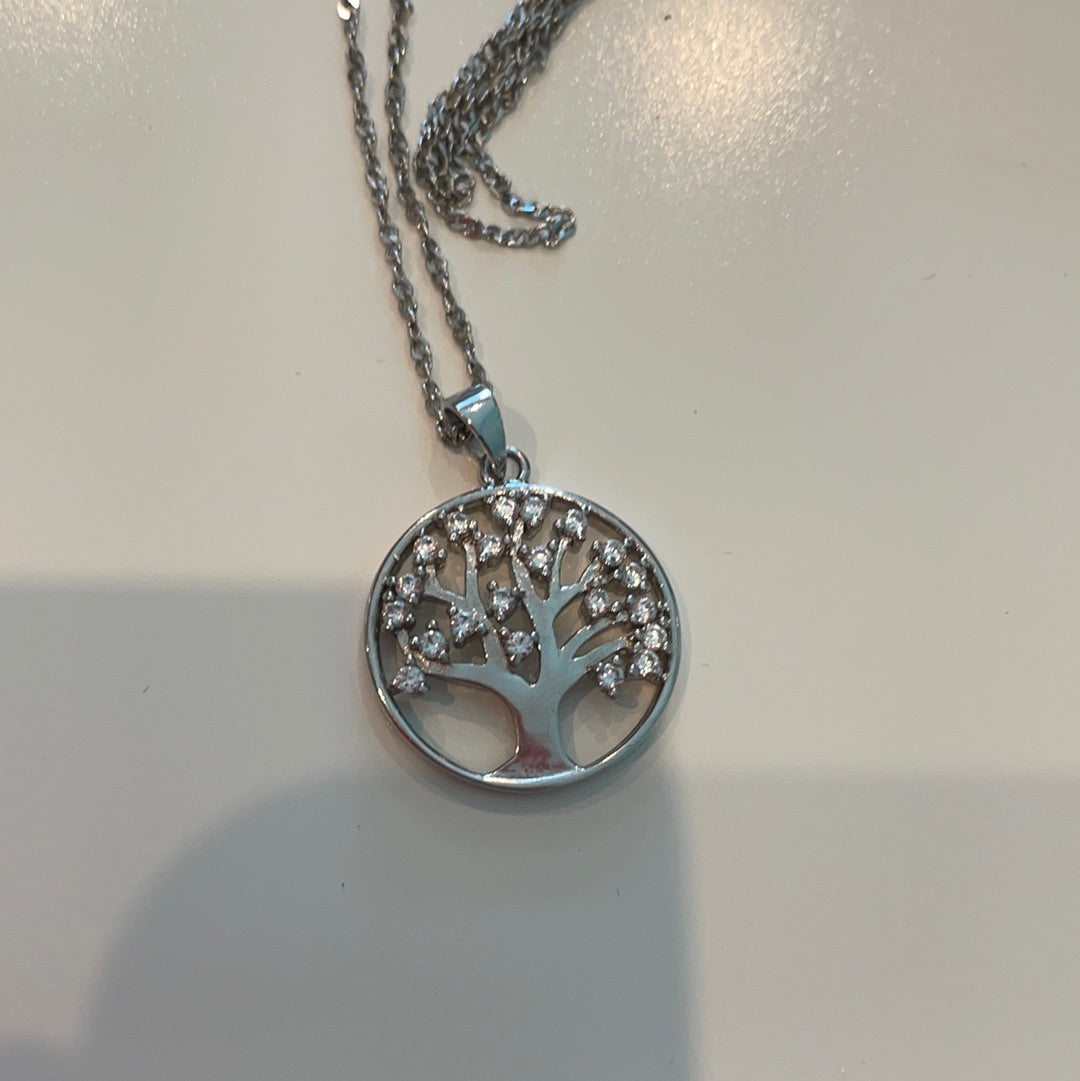 Sterling Silver Family Tree Necklace BEAUTIFUL