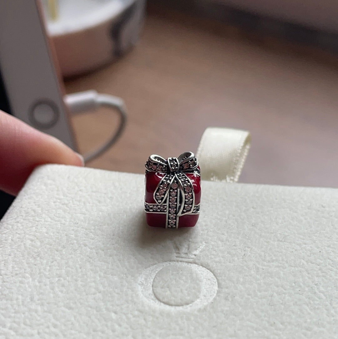 Genuine Pandora Red Enamel Sparkling Present Pave Charm STUNNING Christmas Birthday