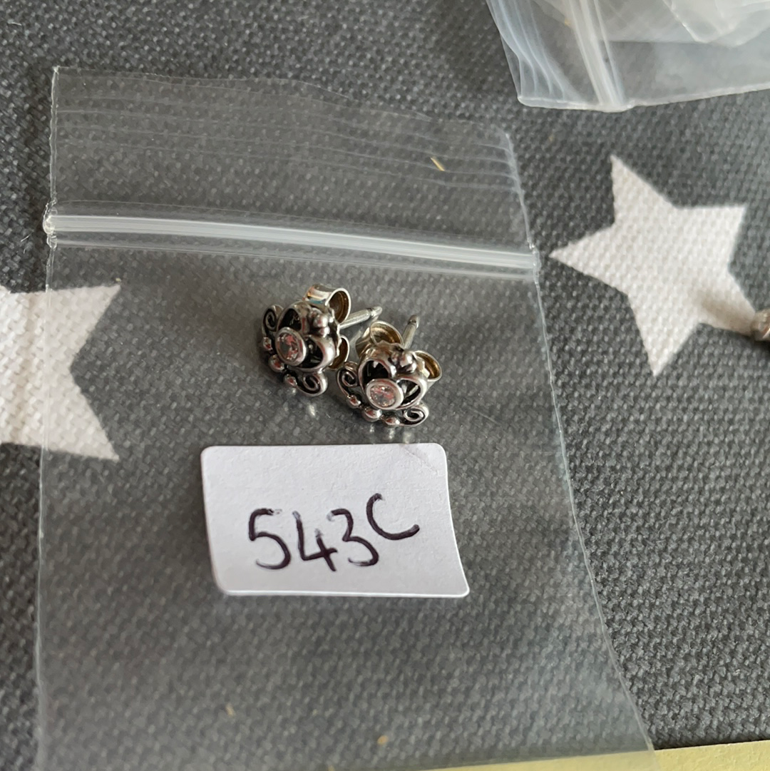 Fairytale tiara stud earrings clearance