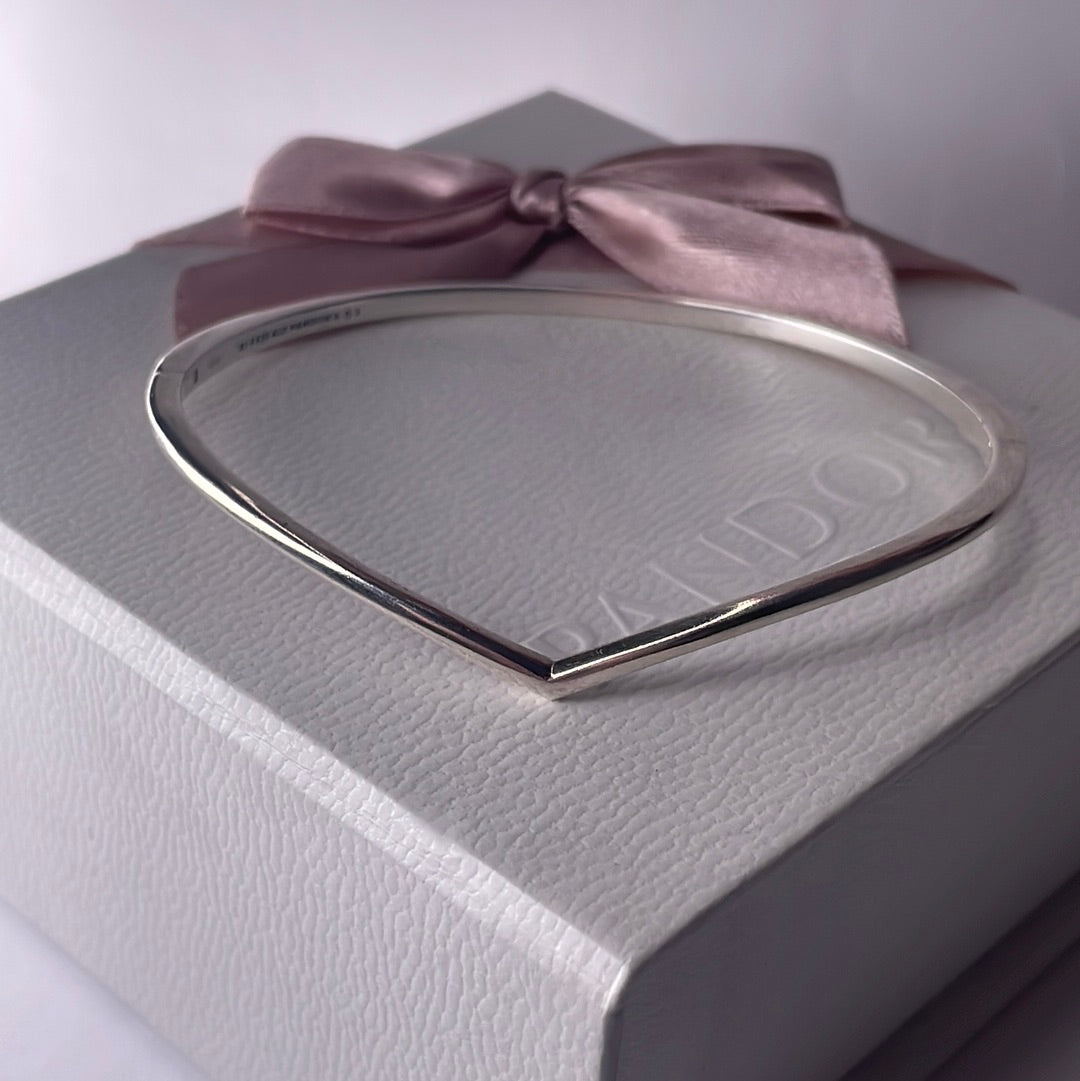 Genuine Pandora (Pave Sparkling) OR Plain Wishbone Bangle Size