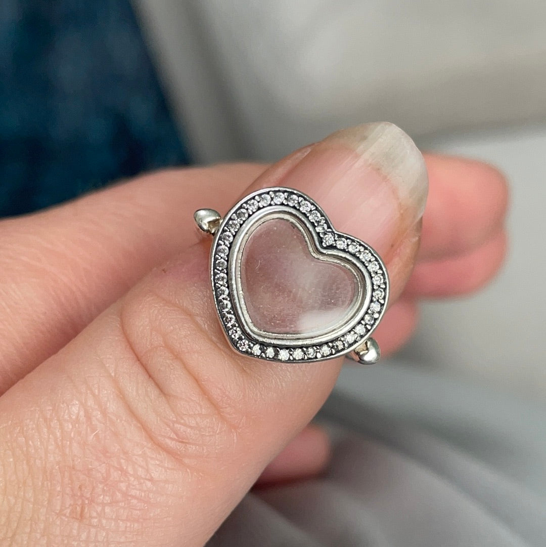 Pandora pave deals heart ring