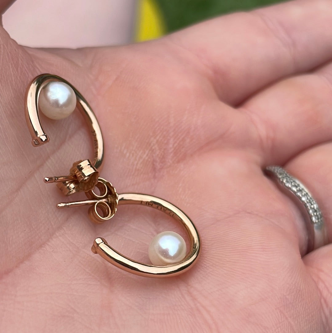 Pandora gold hot sale pearl earrings