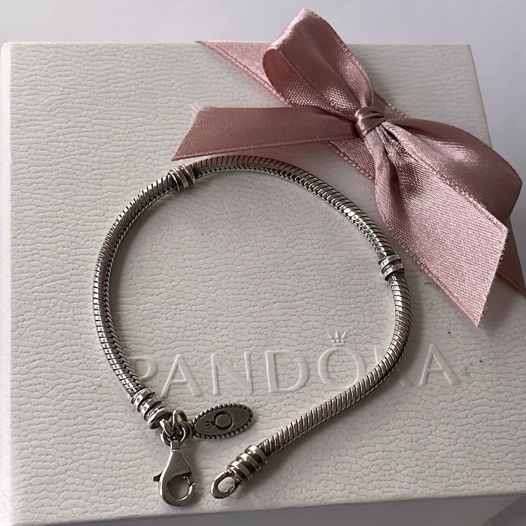 Genuine Pandora Moments Bracelet With Lobster Clasp