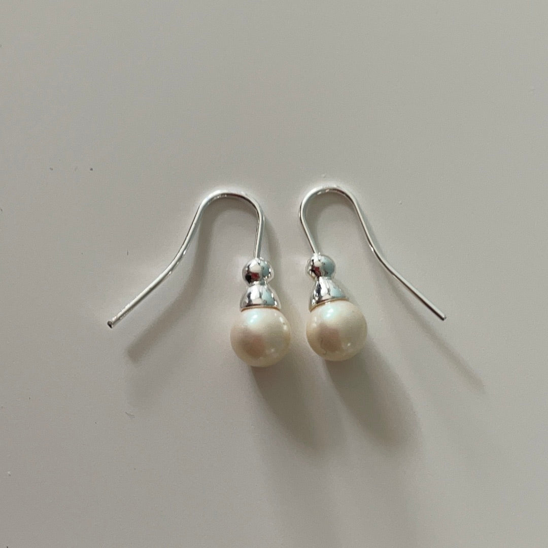 Brand New Little Pearl Dangles Silver Plated Earrings