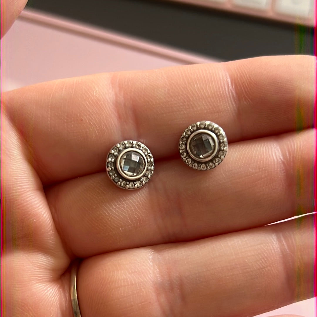 Pandora brilliant deals legacy earrings