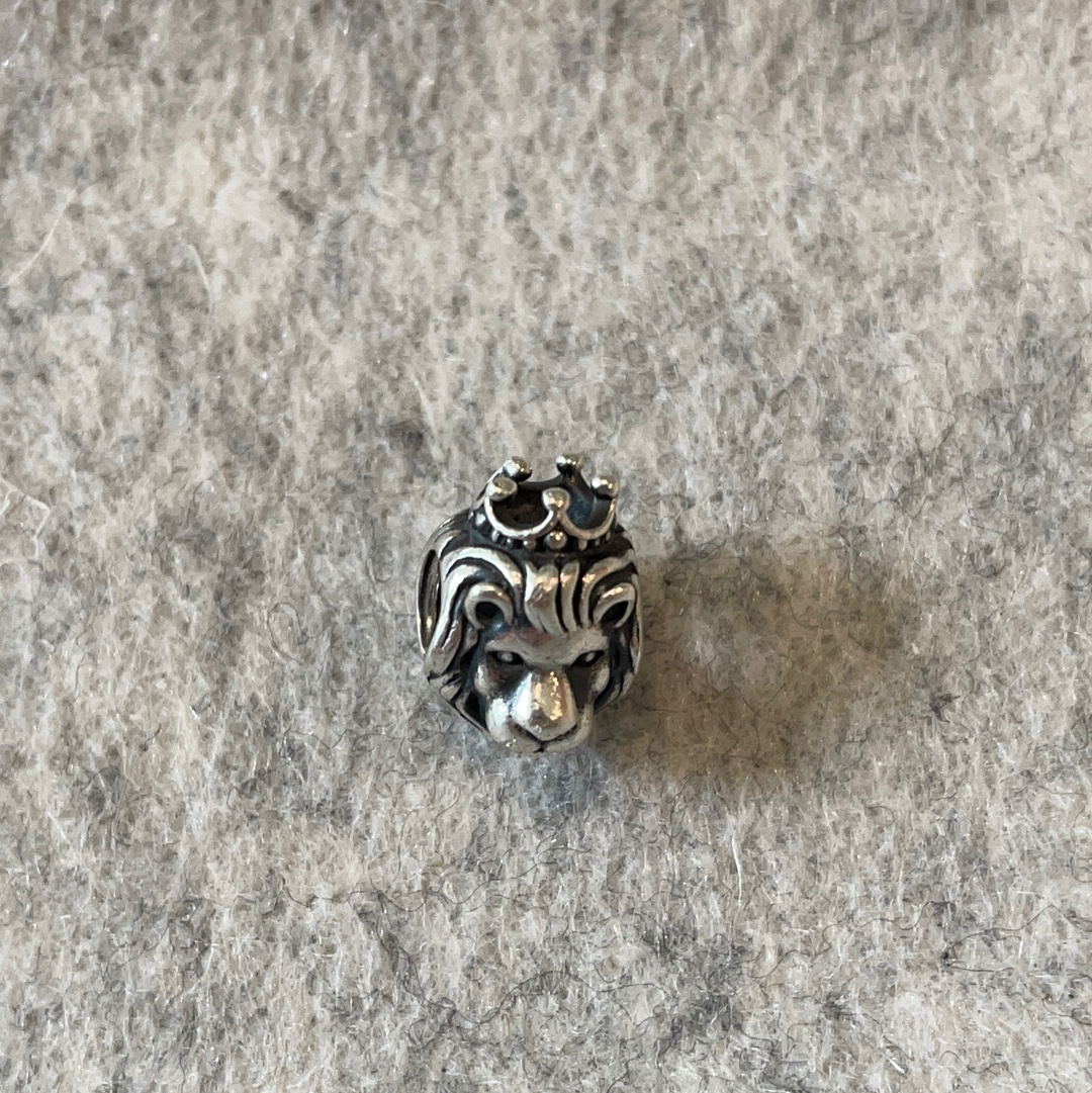 Pandora lion 2025 head charm