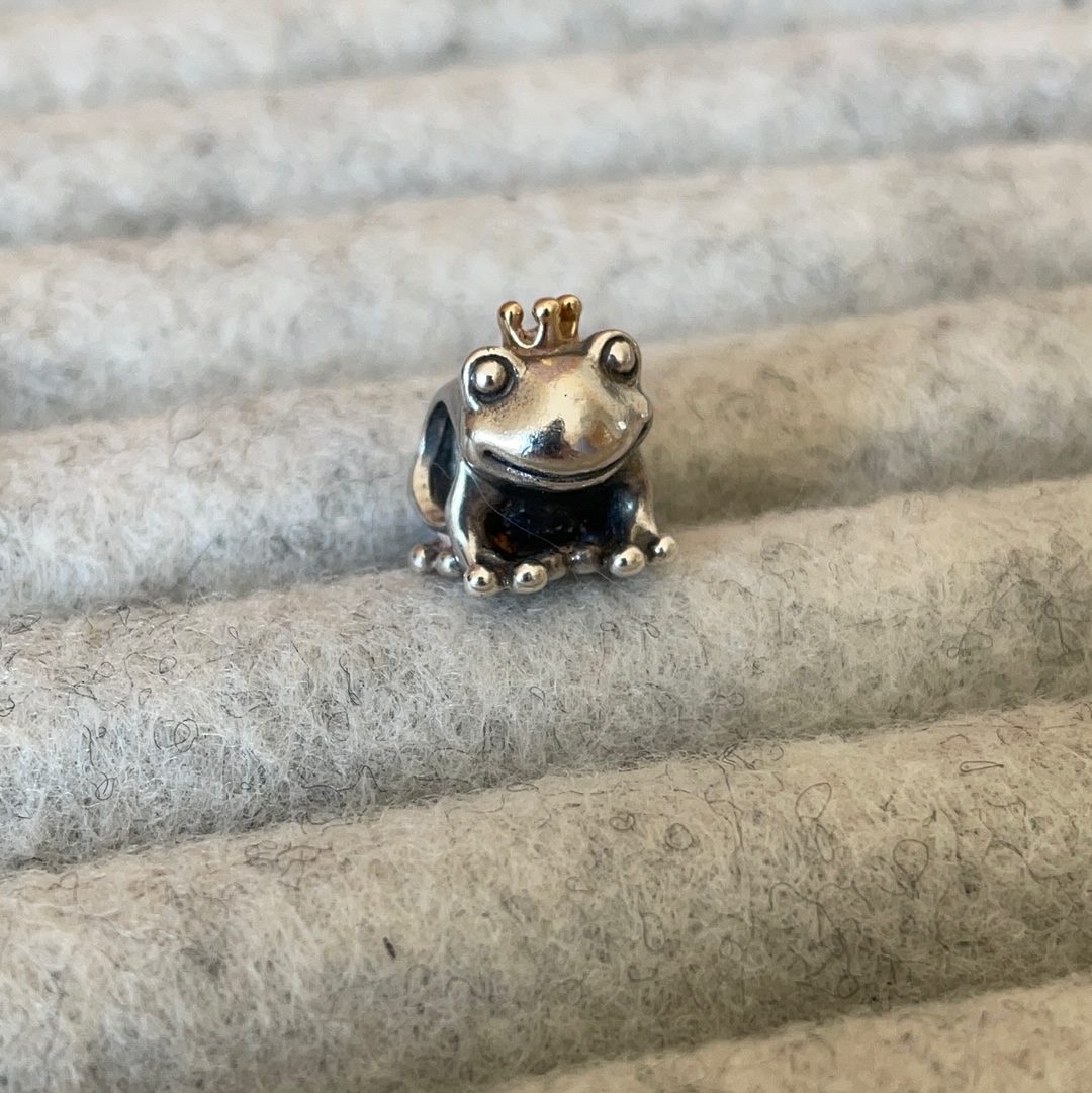 Pandora 2025 frog charms