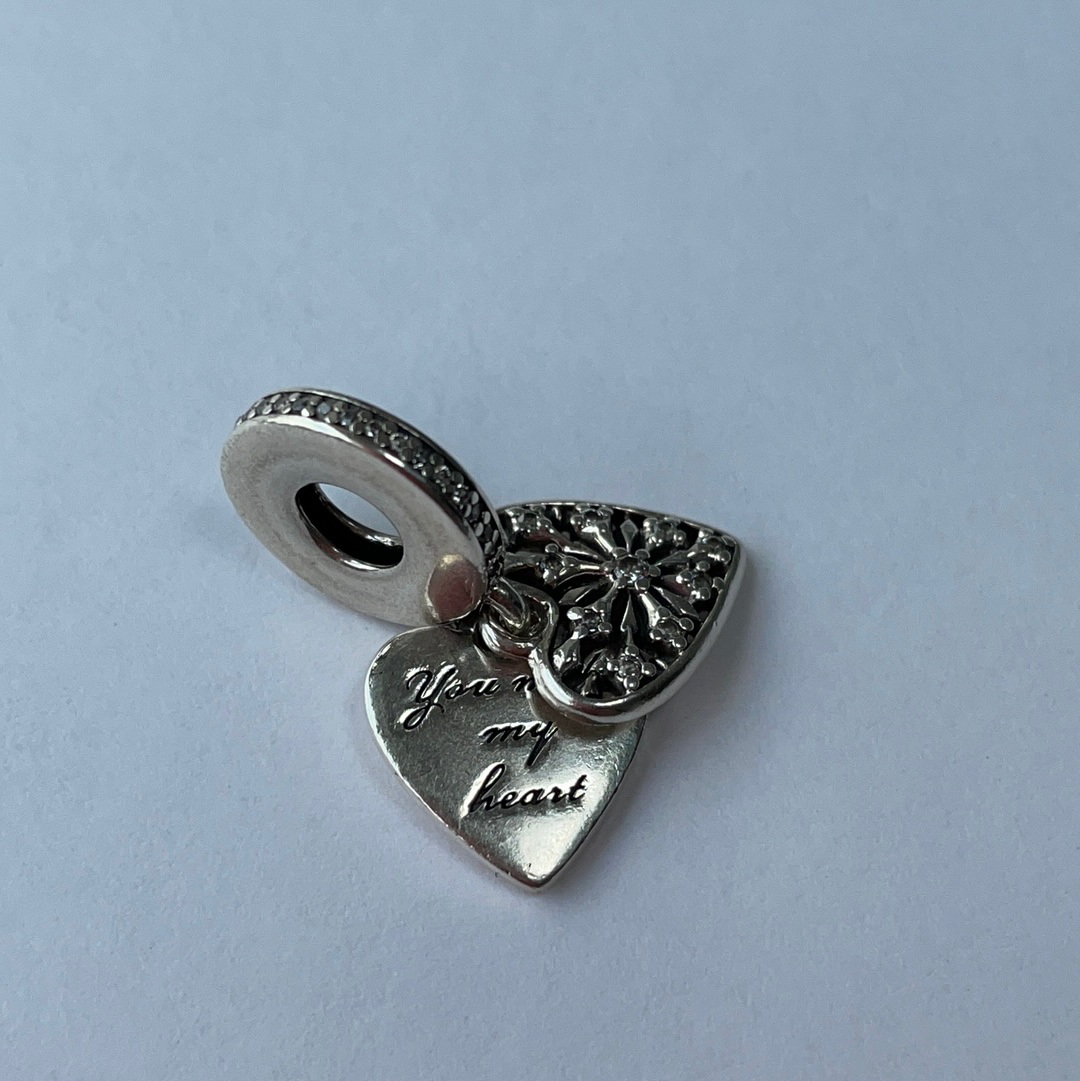 Pandora heart 2025 snowflake charm